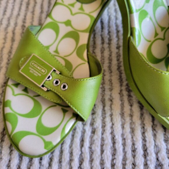 Y2K Vintage Coach Calf Leather Lime Green Kitten Heel Sandals size 8.5 - Picture 3 of 5